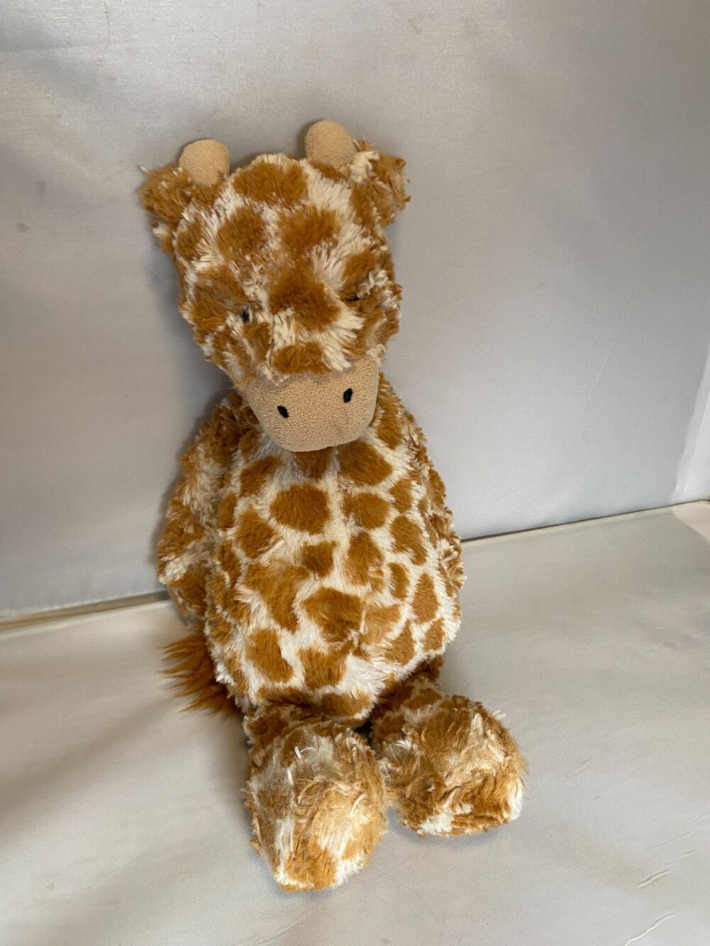 JELLYCAT London Bashful Giraffe Plush Stuffed Animal Cream & Brown / Tan 12''